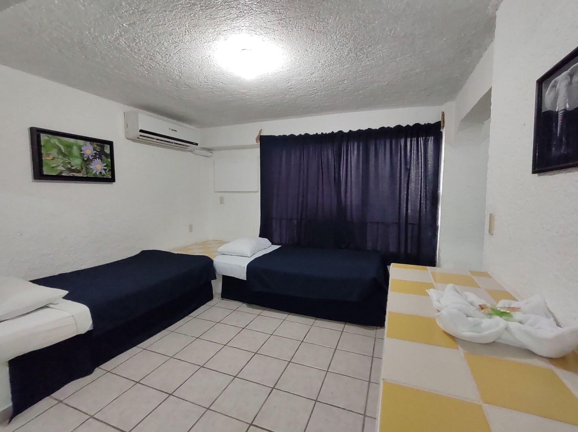 Ikaro Suites Cancun Bagian luar foto